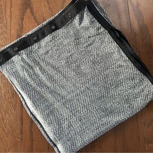 Lululemon Snap Scarf